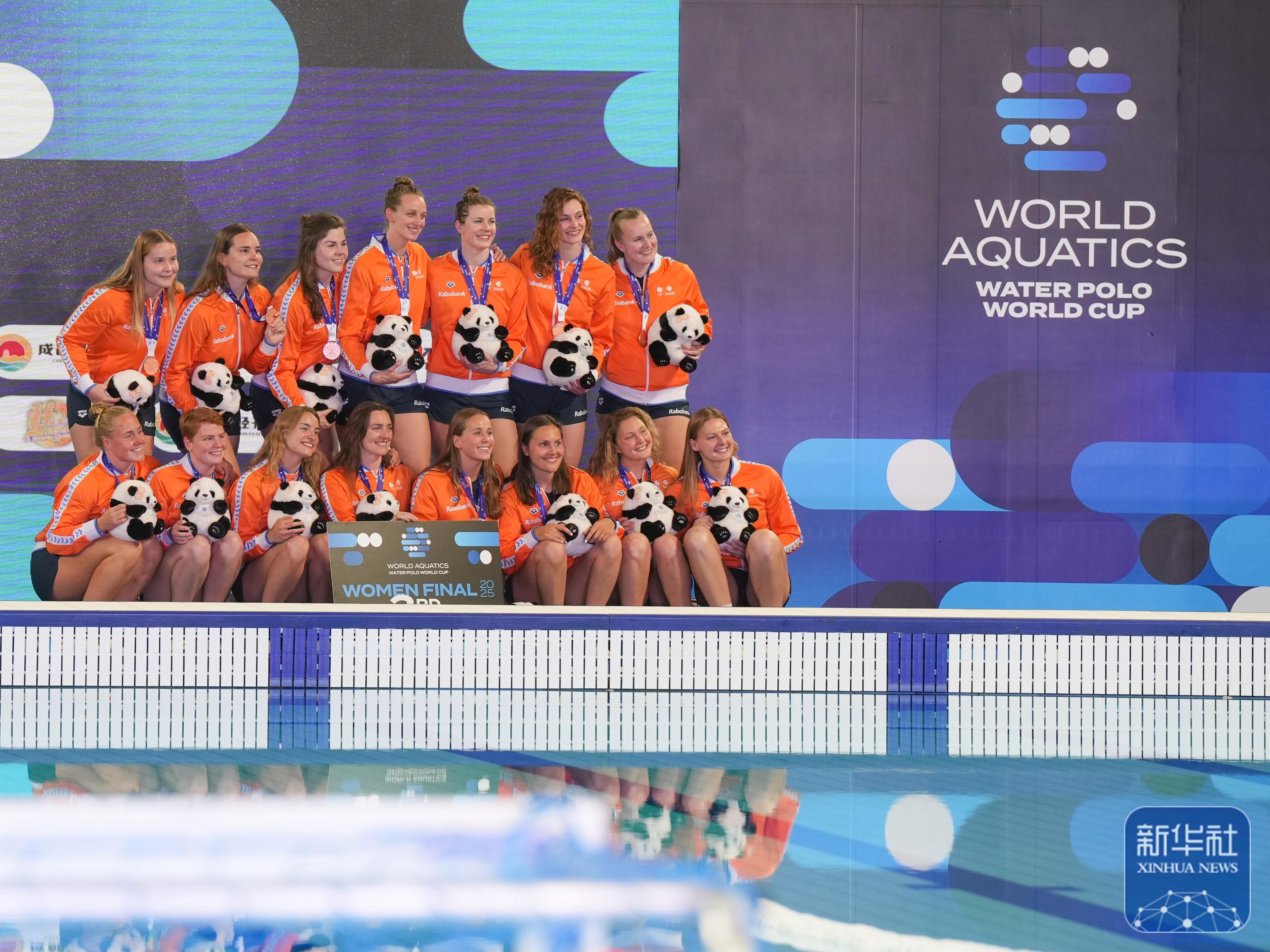 希腊选手击败对手,成为焦点 希腊选手击败对手,成为焦点