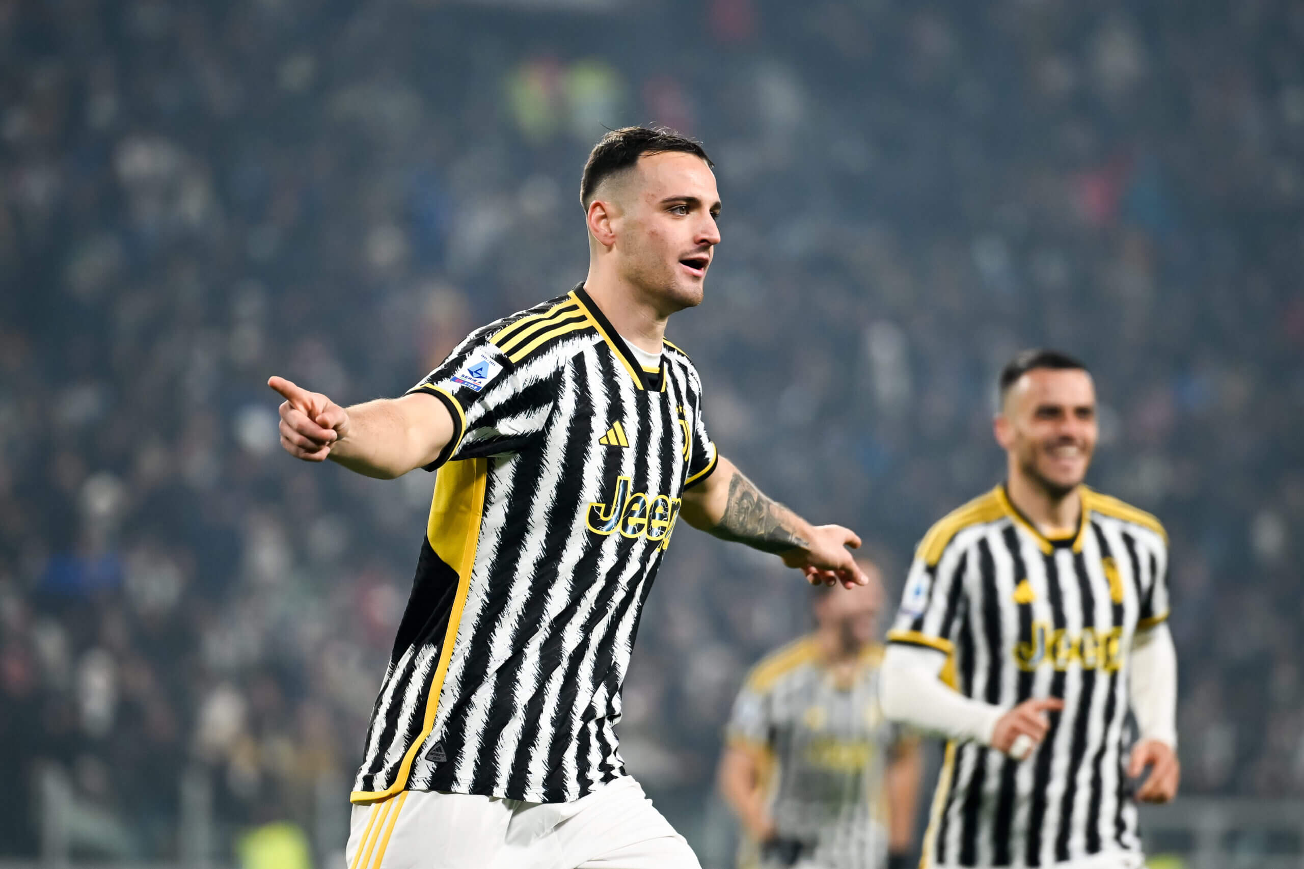 尤文图斯铁卫发挥出色,成功晋级 尤文图斯铁卫发挥出色,成功晋级