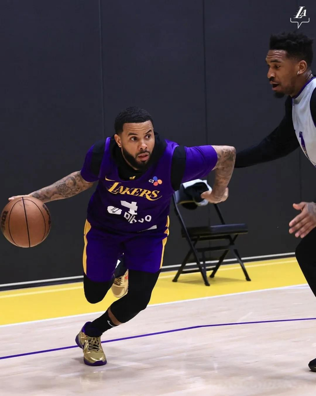 鹈鹕队员合练磨炼自我,为夺冠埋藏力量的简单介绍 鹈鹕队员合练磨炼自我,为夺冠埋藏力量的简单介绍