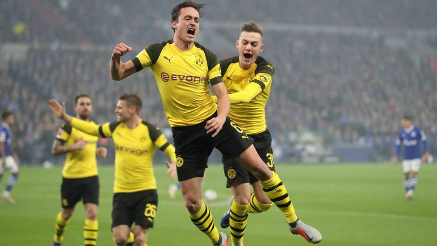 关于拜仁慕尼黑客场不敌多特蒙德,积分榜排第二的信息 关于拜仁慕尼黑客场不敌多特蒙德,积分榜排第二的信息