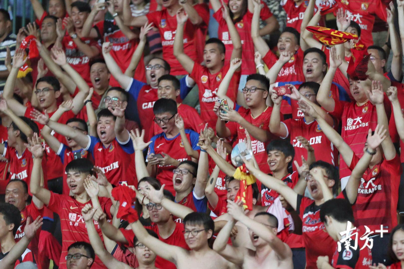 关于广州富力主场击败对手,追逐中上游位置的信息 关于广州富力主场击败对手,追逐中上游位置的信息