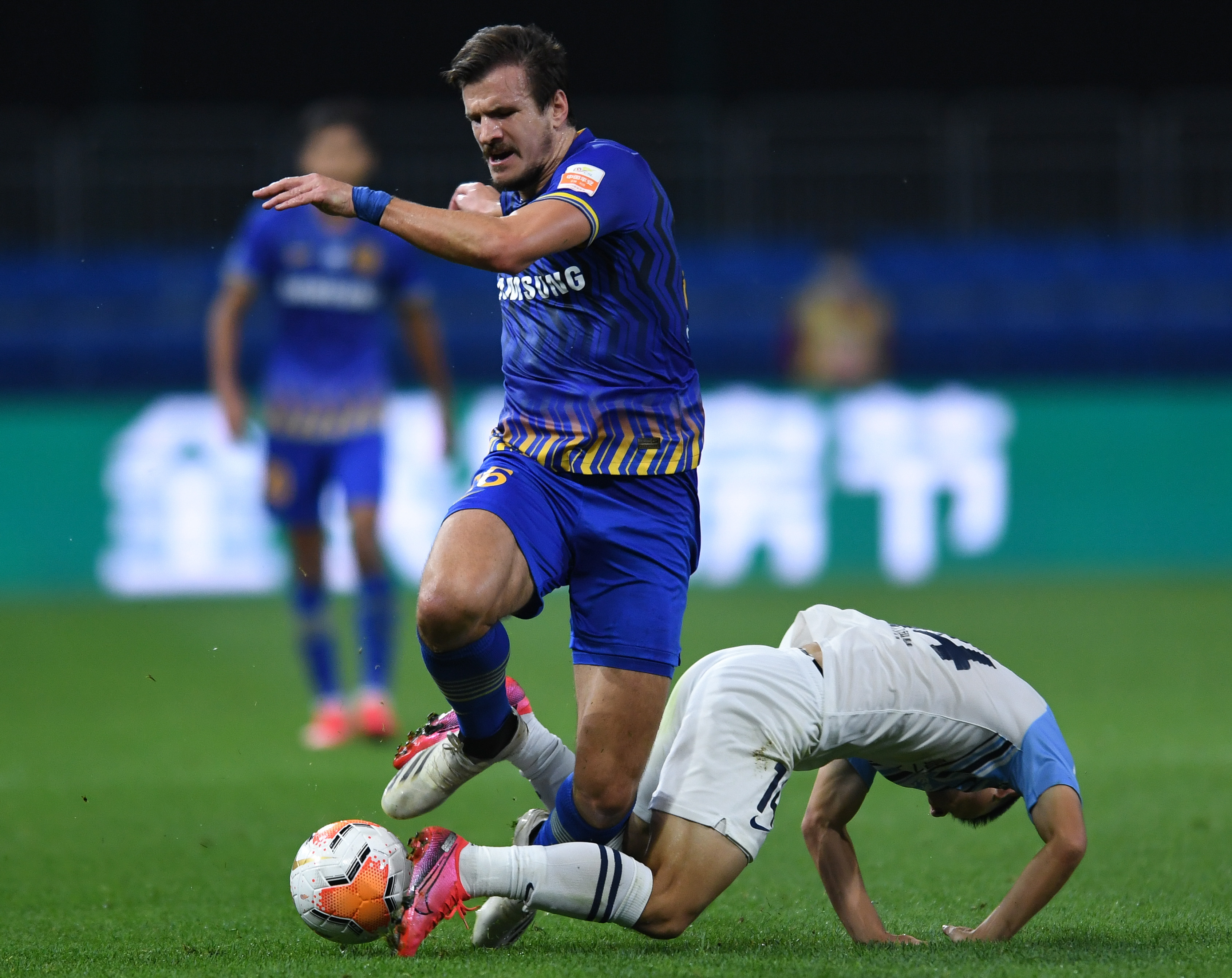 苏宁对阵富力,双方积极备战迎接挑战 苏宁对阵富力,双方积极备战迎接挑战