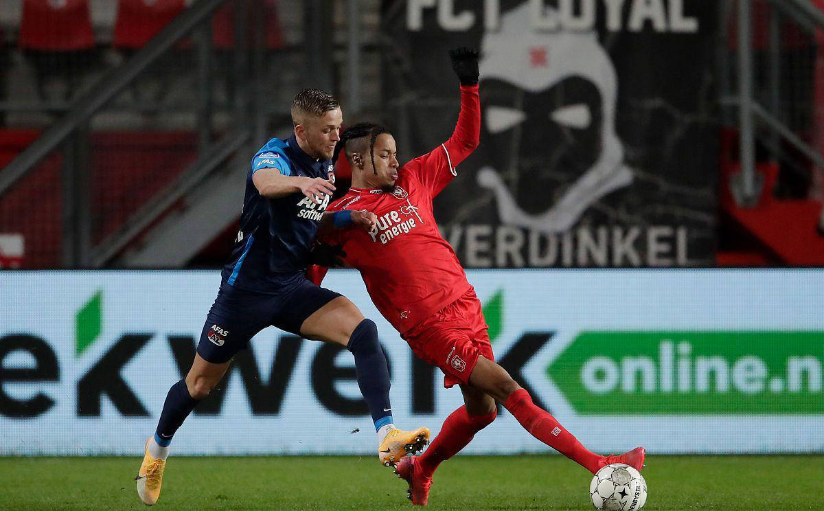 包含皇马遭逆袭！阿贾克斯神奇晋级的词条