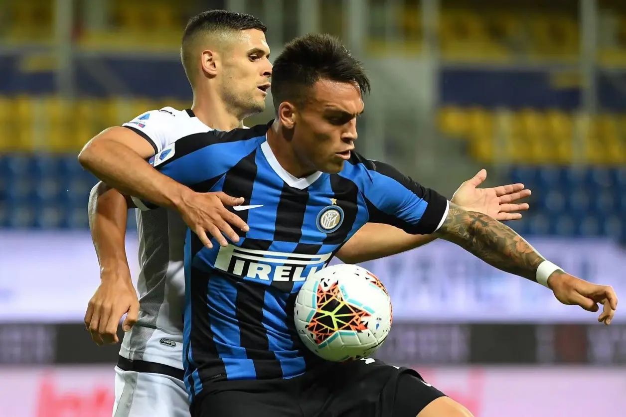 卡利亚里做客获胜，继续保持领先优势！