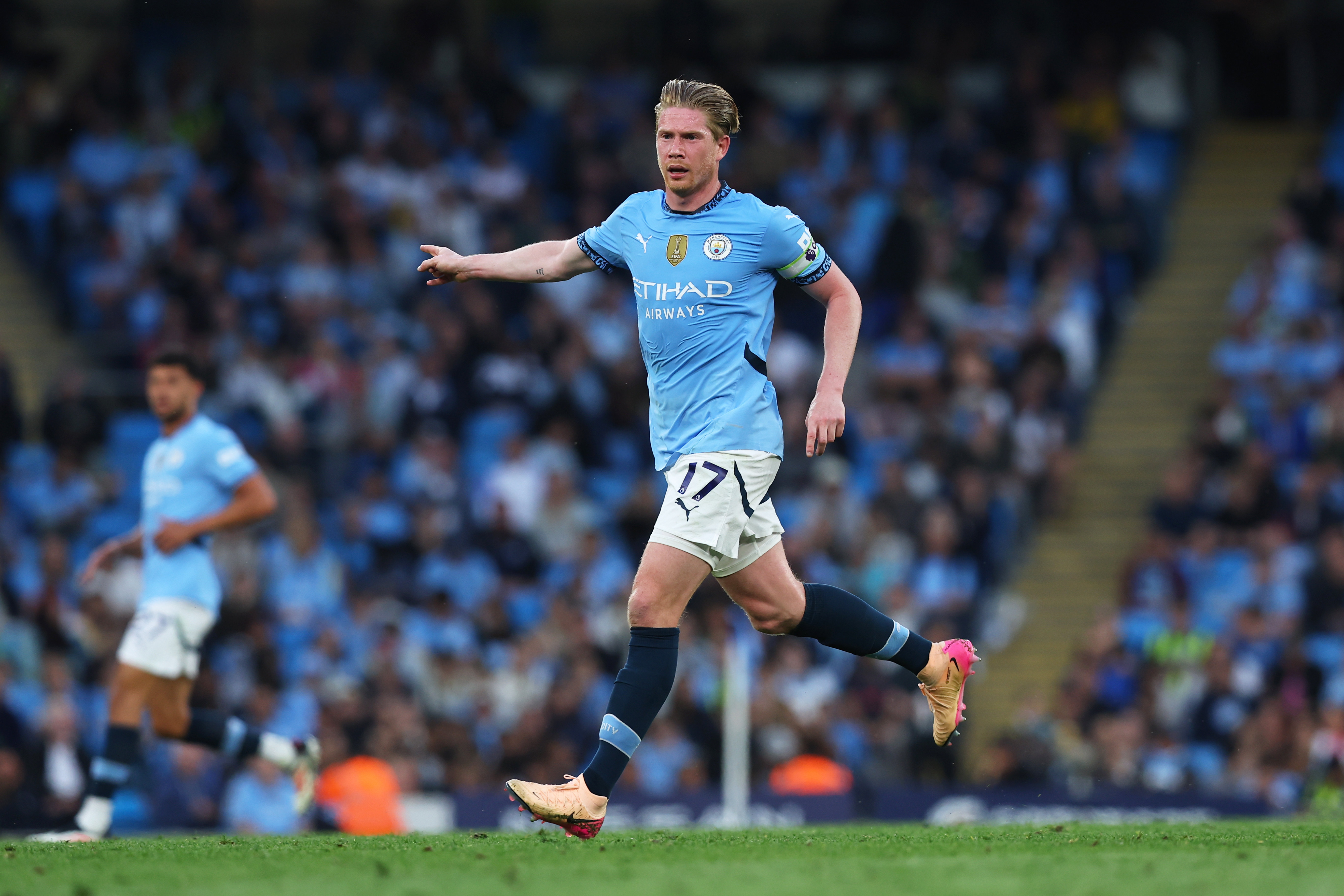 曼城备战伯恩茅斯,争取继续领跑 曼城备战伯恩茅斯,争取继续领跑