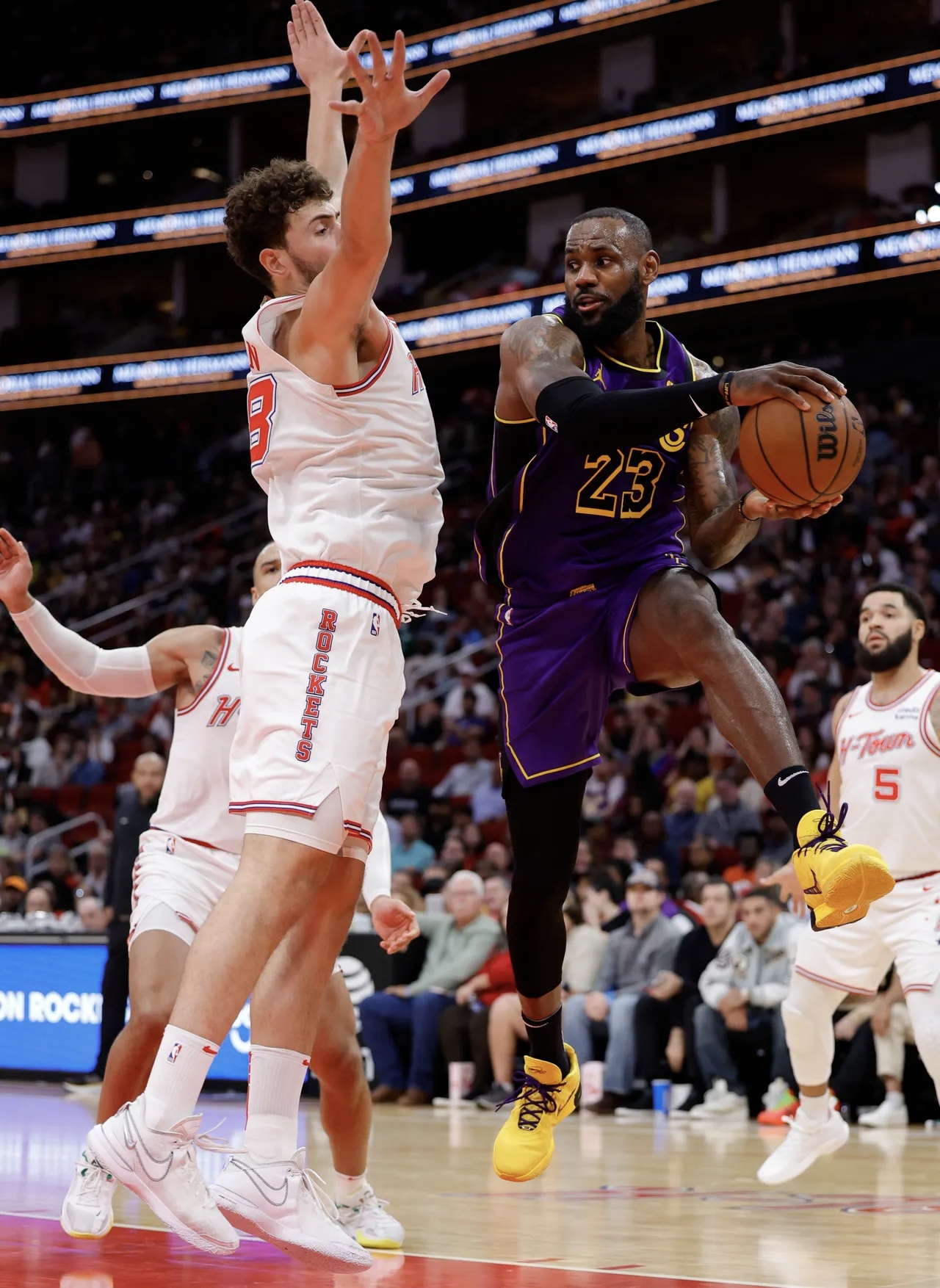 包含快船不敌湖人,乔治失望状态表现,球队无法扭转败局的词条 包含快船不敌湖人,乔治失望状态表现,球队无法扭转败局的词条