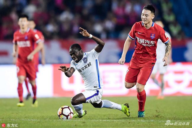 深圳主场憾负泰达,陷入降级区 深圳主场憾负泰达,陷入降级区