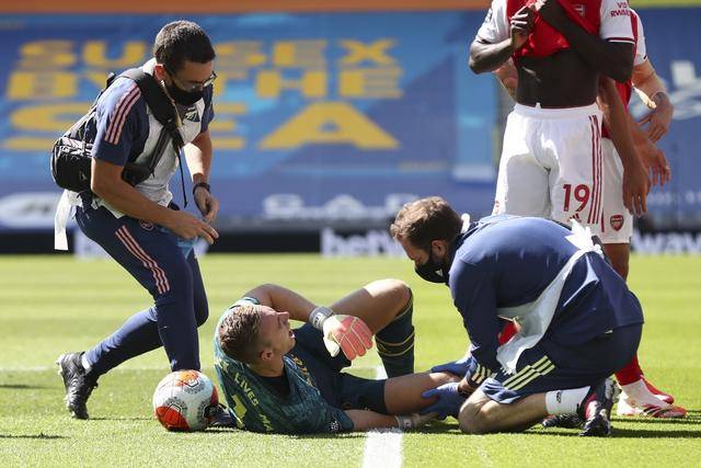 阿森纳遭遇连败,积分跌至中游的简单介绍 阿森纳遭遇连败,积分跌至中游的简单介绍