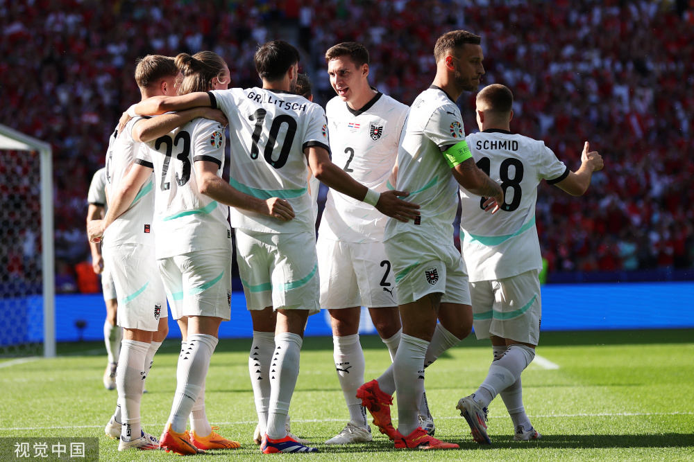 荷兰横扫奥地利,晋级欧洲杯半决赛 荷兰横扫奥地利,晋级欧洲杯半决赛