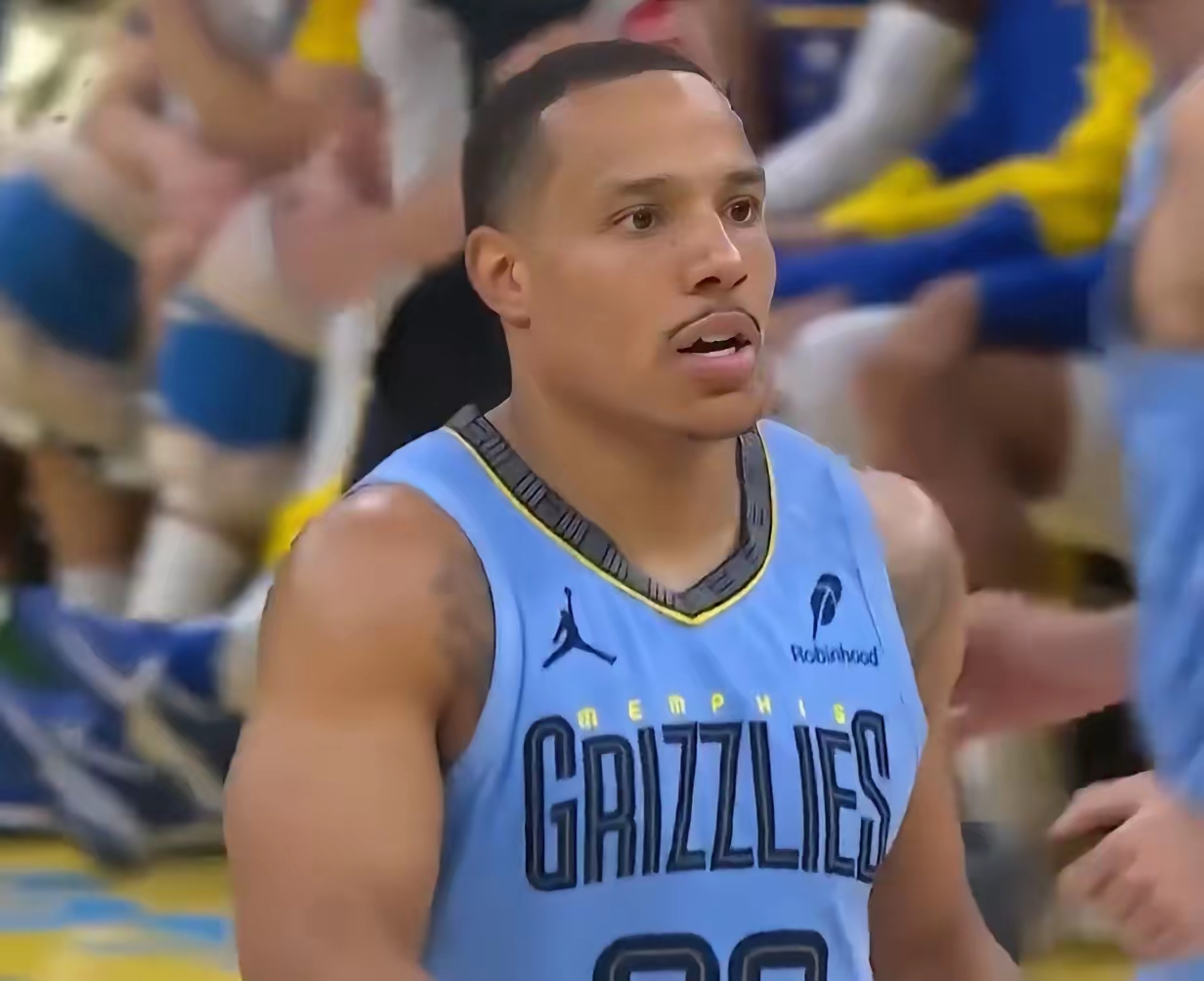 灰熊力克鹈鹕,莫兰特上演飞身暴扣 灰熊力克鹈鹕,莫兰特上演飞身暴扣