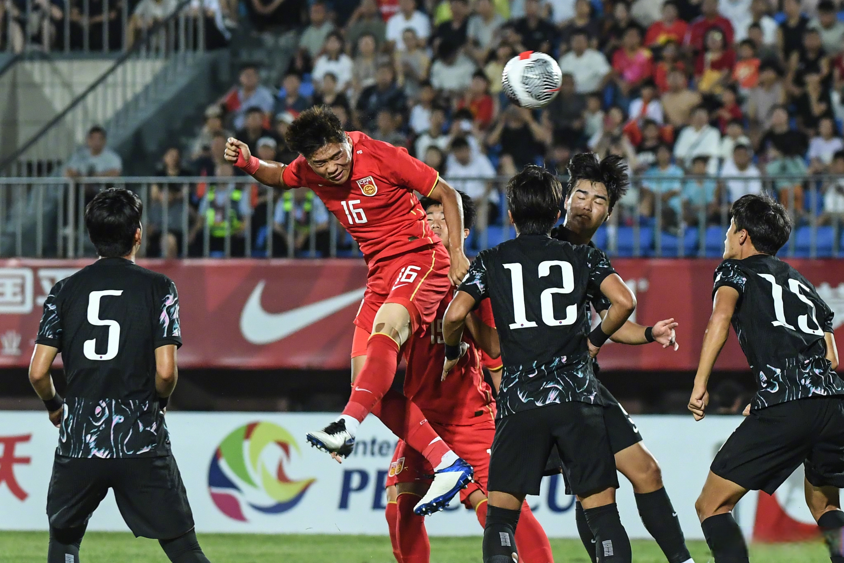 中国队英勇作战,勇夺小组赛资格的简单介绍 中国队英勇作战,勇夺小组赛资格的简单介绍